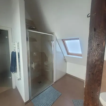 50m2 Au Bord De L'eau A *