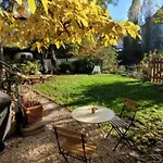 50m2 Au Bord De L'eau A Bed & Breakfast 4*